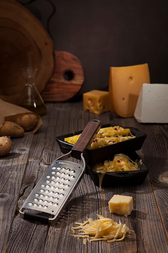 Microplane Master Series Wood Handle Stainless Steel Frame Extra Coarse Blade Cheese Grater